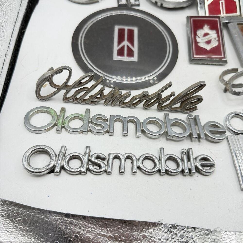 Vintage Oldsmobile Emblem Ornament Rare Lot Bulk Car Part Hood Ornament Logo - Picture 2 of 16